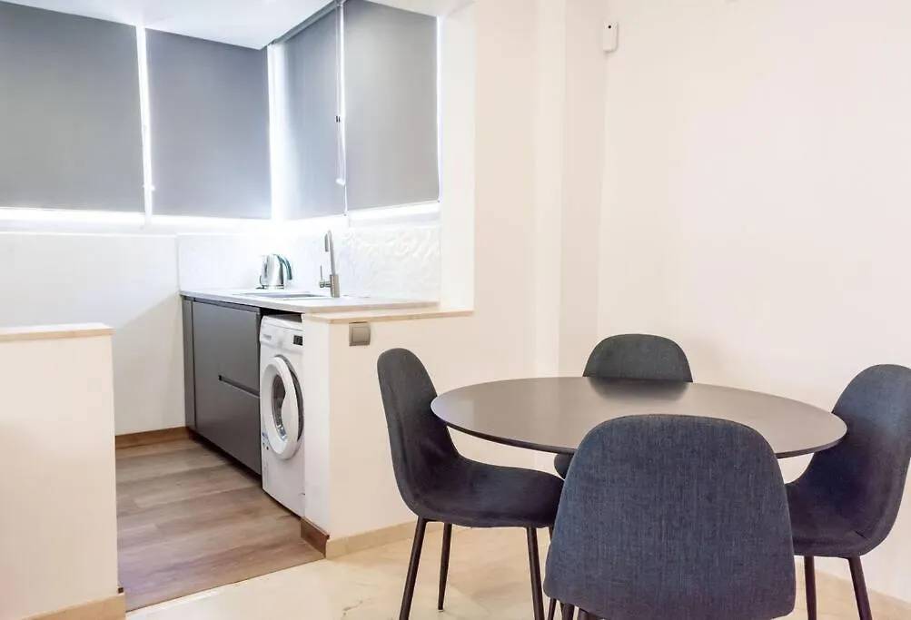 푸엔히롤라 Piso Precioso Primera Linea Mar - 2 Br 아파트
